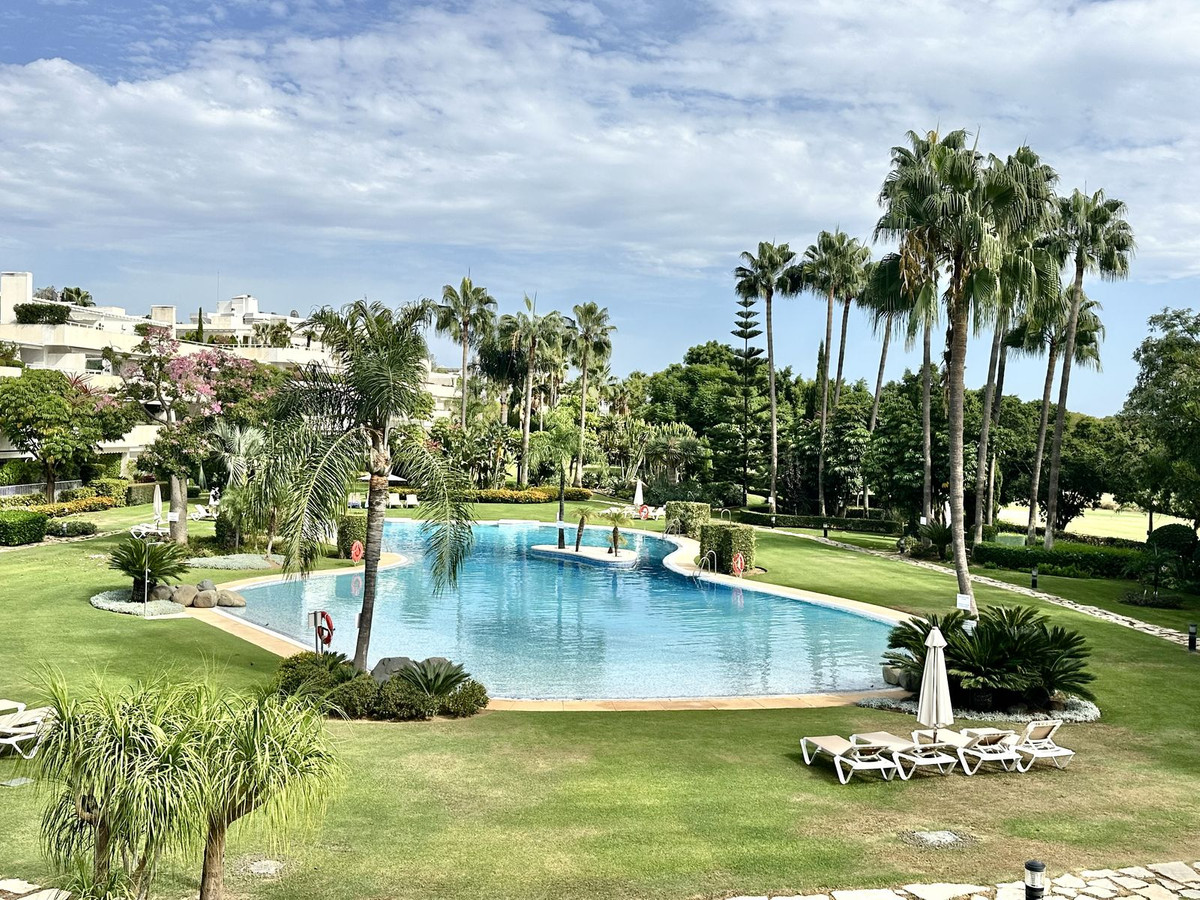 Apartamentos de 3 dormitorios en venta en Marbella – R5202604 Apartamentos de 3 dormitorios en venta en Marbella – R5202604