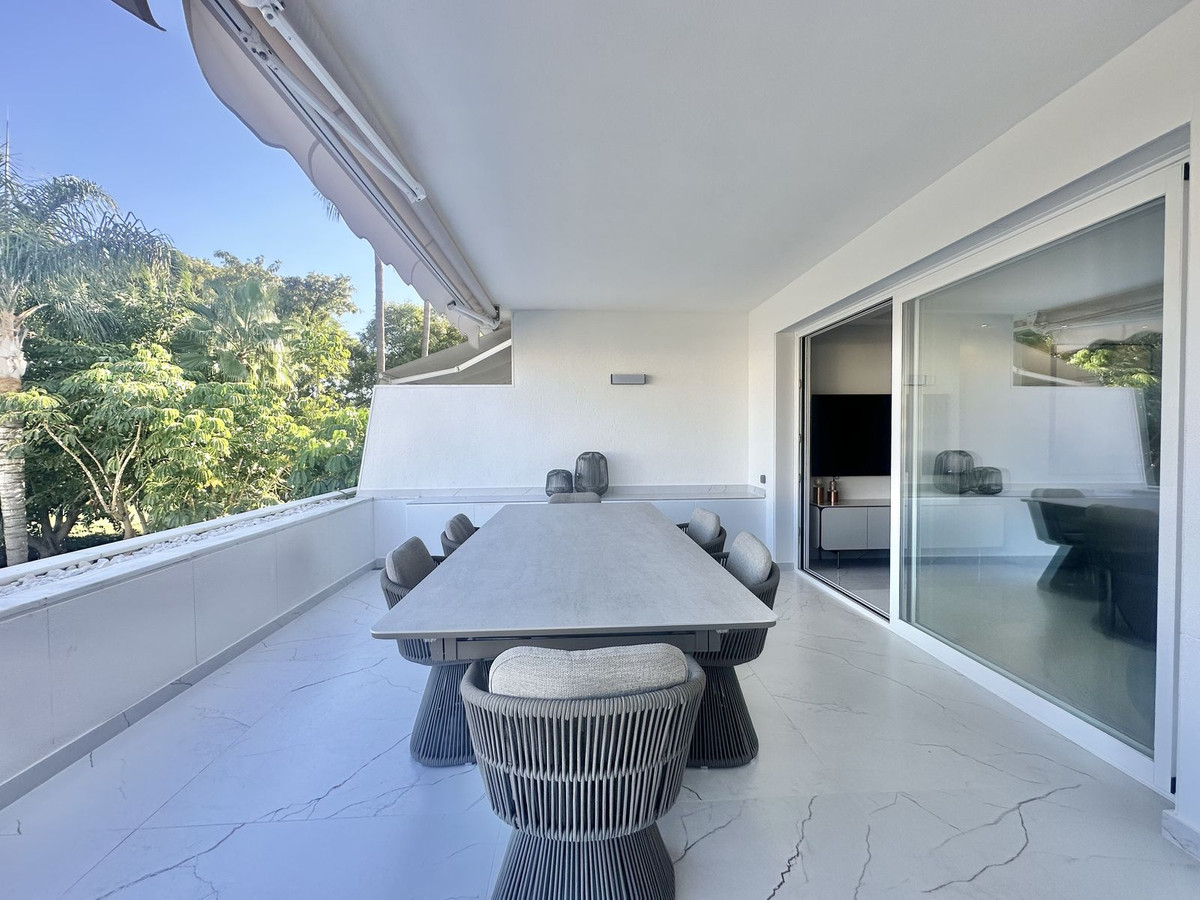 Apartamentos de 3 dormitorios en venta en Marbella – R5202604 Apartamentos de 3 dormitorios en venta en Marbella – R5202604