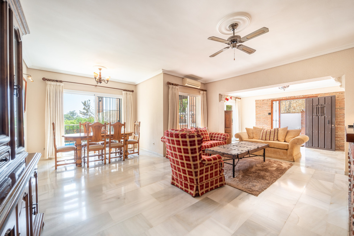 4 bedroom Villas for sale in El Rosario – R5406646 4 bedroom Villas for sale in El Rosario – R5406646