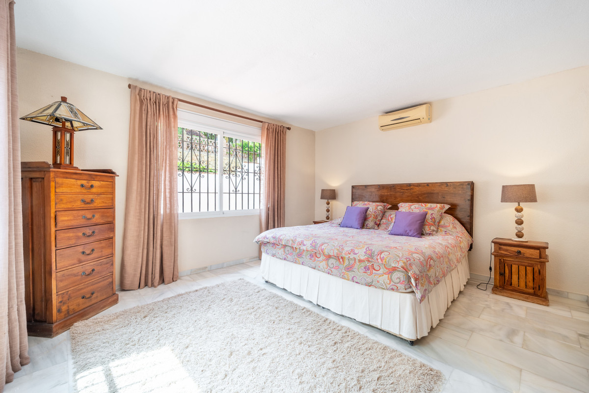 4 bedroom Villas for sale in El Rosario – R5406646 4 bedroom Villas for sale in El Rosario – R5406646