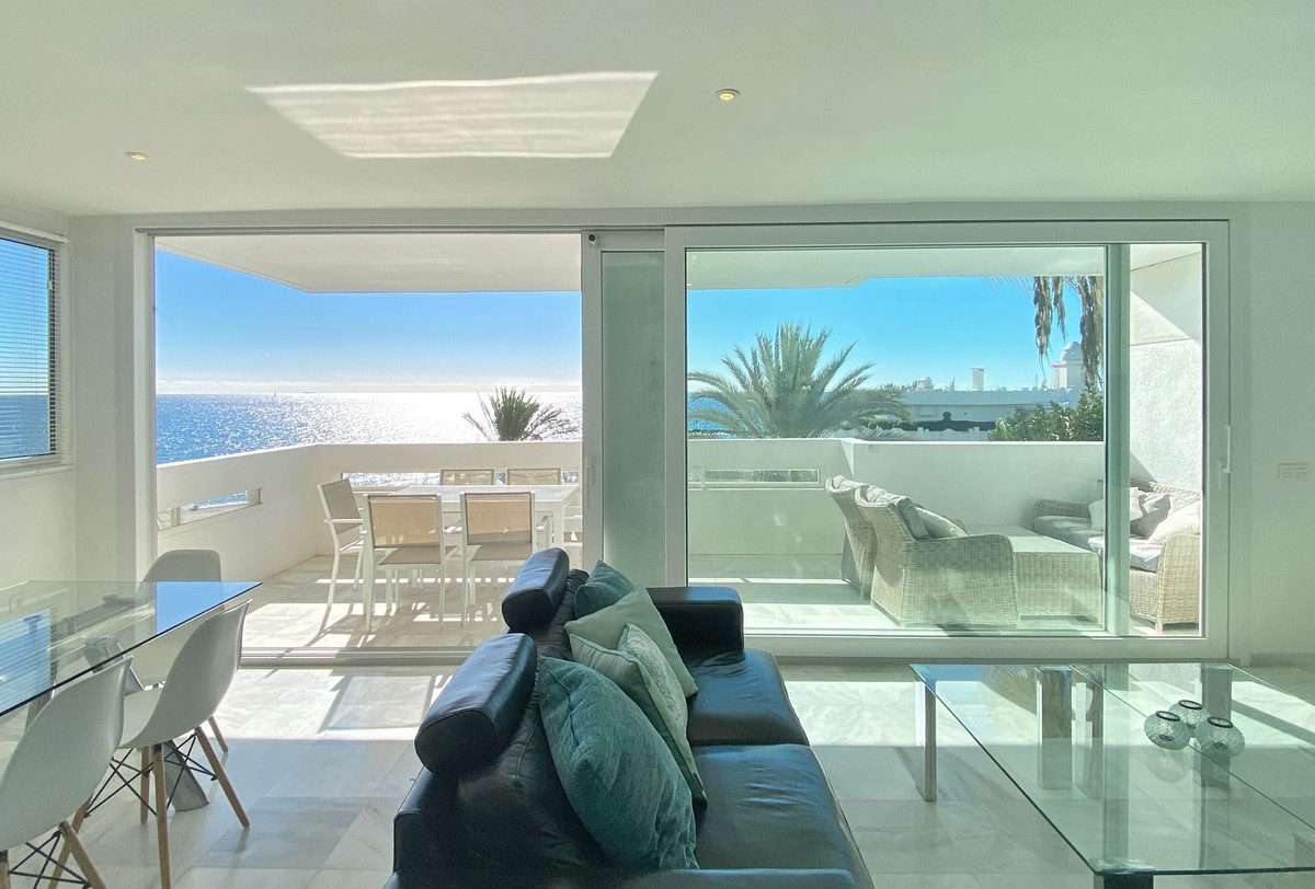 Apartamentos de 3 dormitorios en venta en Marbella – R5220139 Apartamentos de 3 dormitorios en venta en Marbella – R5220139