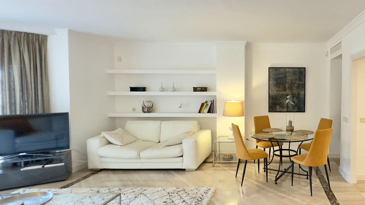 2 bedroom Apartments for sale in Elviria – R5226676 2 bedroom Apartments for sale in Elviria – R5226676