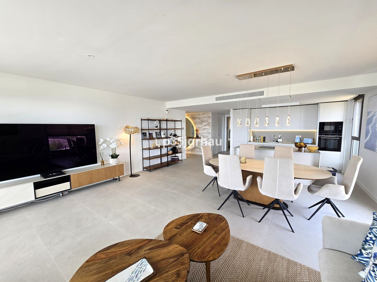 3 bedroom Apartments for sale in Selwo – R5421946 3 bedroom Apartments for sale in Selwo – R5421946