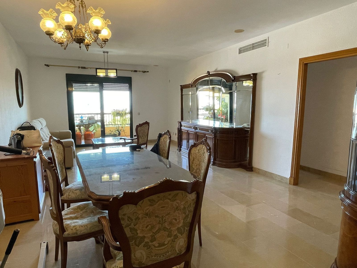 Apartamentos de 3 dormitorios en venta en San Pedro de Alcántara – R5401003 Apartamentos de 3 dormitorios en venta en San Pedro de Alcántara – R5401003