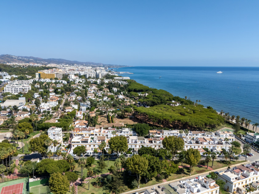 Adosados de 5 dormitorios en venta en Milla de Oro – R5347633 Adosados de 5 dormitorios en venta en Milla de Oro – R5347633