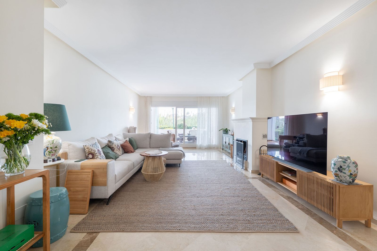 2 bedroom Apartments for sale in Los Monteros – R5327572 2 bedroom Apartments for sale in Los Monteros – R5327572