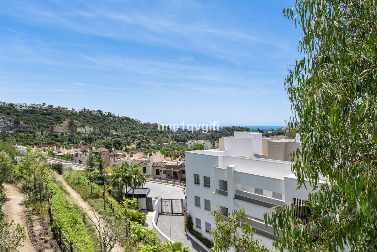 Apartamentos de 3 dormitorios en venta en Benahavís – R5392423 Apartamentos de 3 dormitorios en venta en Benahavís – R5392423