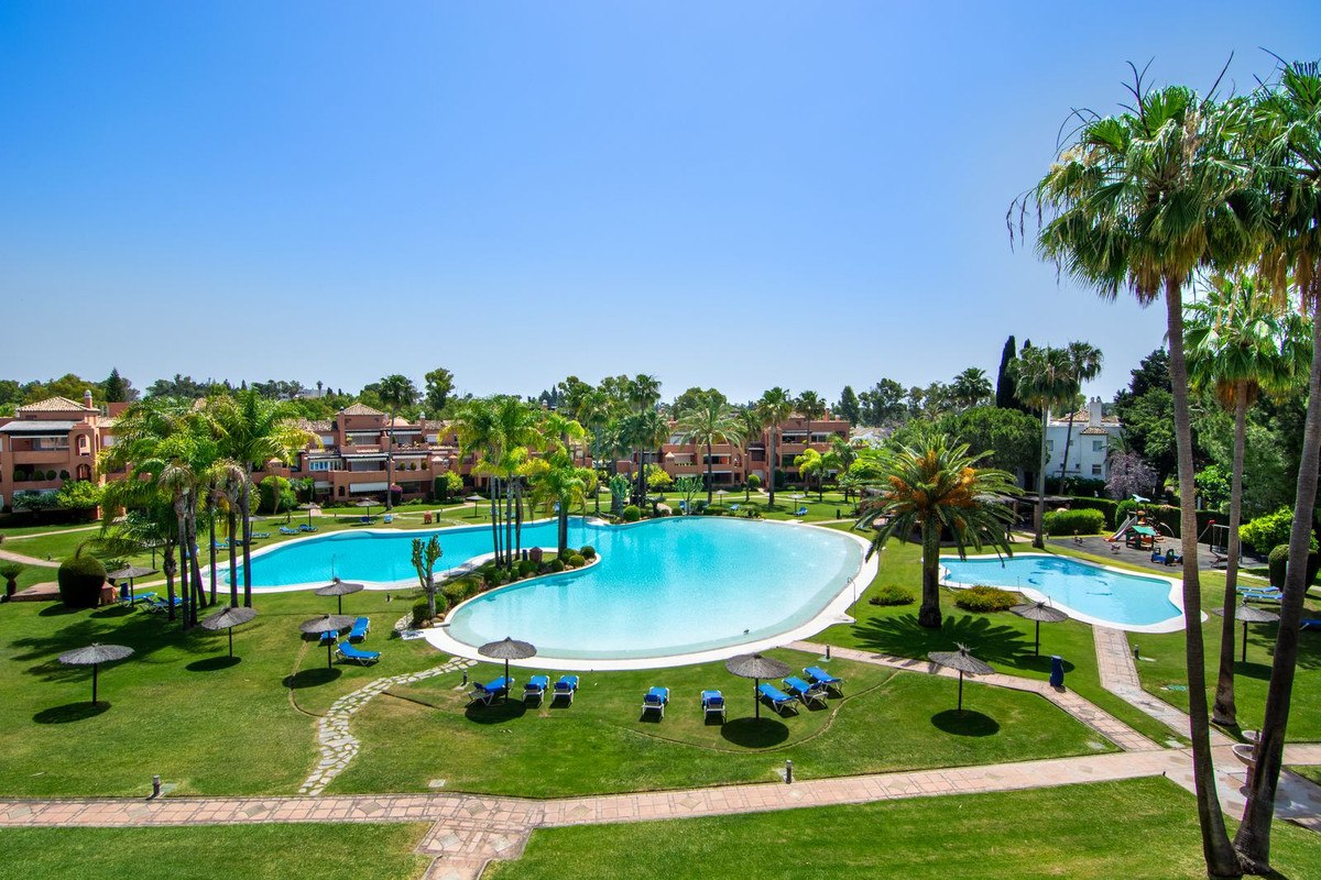 Aticos de 3 dormitorios en venta en Guadalmina Baja – R4749856 Aticos de 3 dormitorios en venta en Guadalmina Baja – R4749856