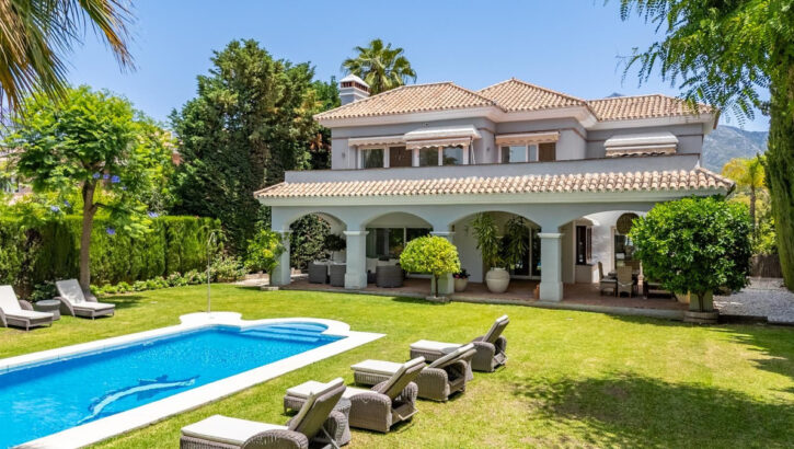 5 bedroom Villas for sale in Nueva Andalucía – R4944055 5 bedroom Villas for sale in Nueva Andalucía – R4944055 in