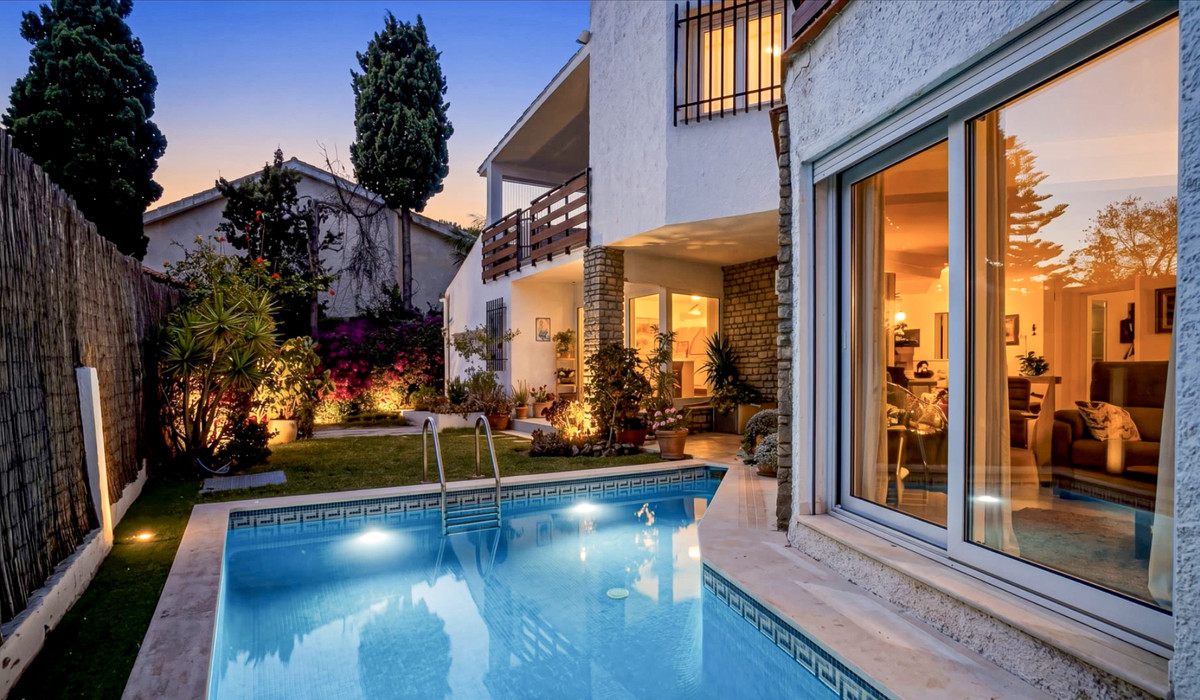 Villas de 3 dormitorios en venta en Marbella – R5388310 Villas de 3 dormitorios en venta en Marbella – R5388310