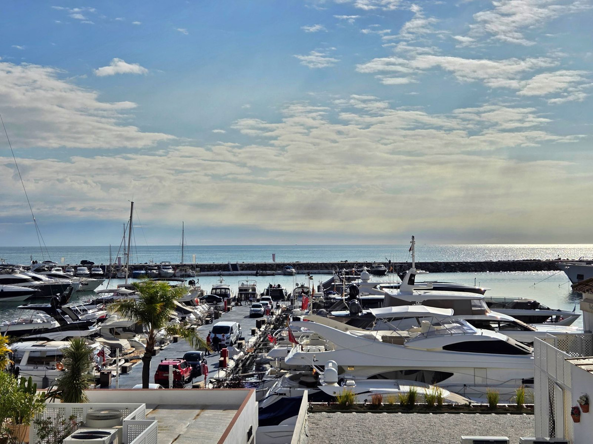 Apartamentos en venta en Puerto Banús – R5251291 Apartamentos en venta en Puerto Banús – R5251291