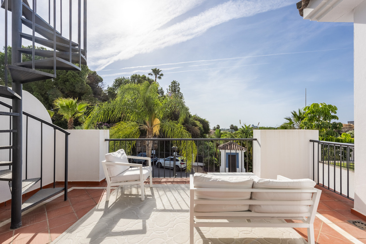 Apartamentos de 2 dormitorios en venta en Benahavís – R5427538 Apartamentos de 2 dormitorios en venta en Benahavís – R5427538