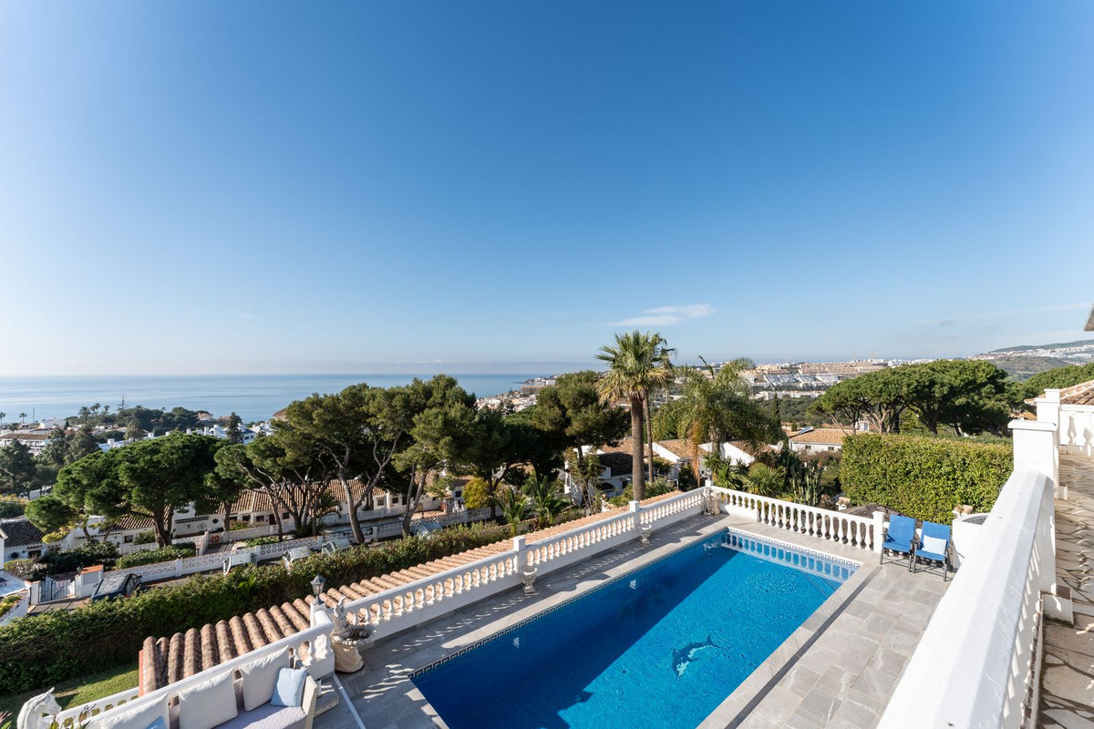 Villas de 6 dormitorios en venta en La Cala de Mijas – R5304889 Villas de 6 dormitorios en venta en La Cala de Mijas – R5304889