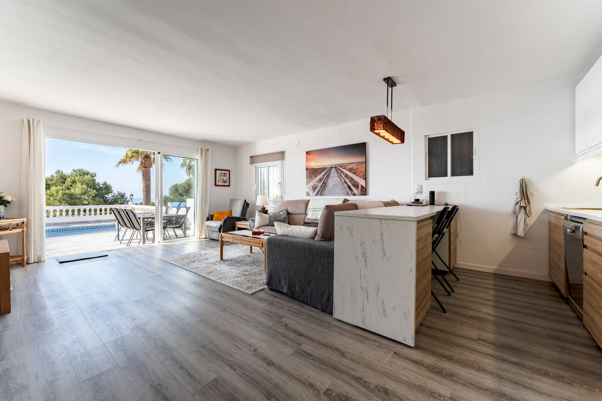 Villas de 6 dormitorios en venta en La Cala de Mijas – R5304889 Villas de 6 dormitorios en venta en La Cala de Mijas – R5304889