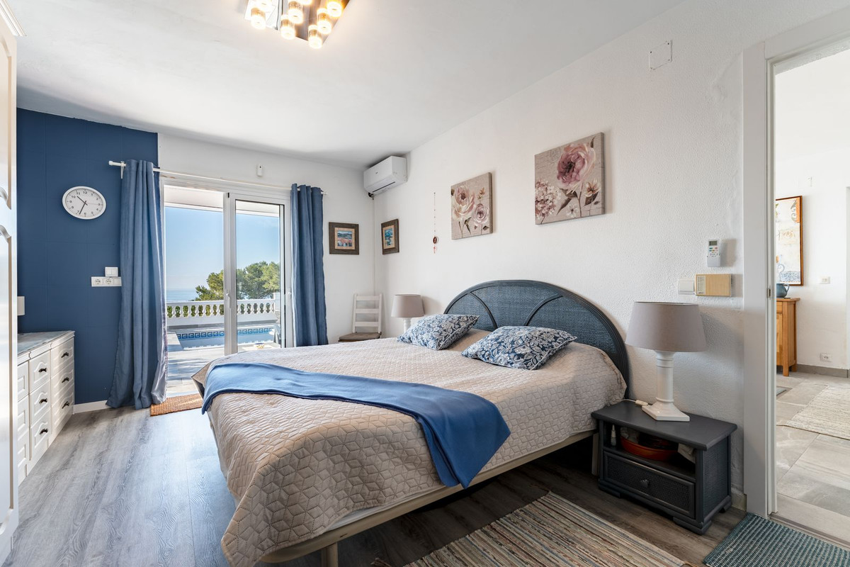 Villas de 6 dormitorios en venta en La Cala de Mijas – R5304889 Villas de 6 dormitorios en venta en La Cala de Mijas – R5304889