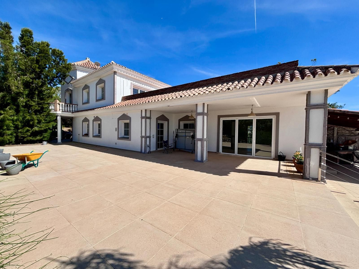 Villas de 5 dormitorios en venta en La Cala de Mijas – R5408242 Villas de 5 dormitorios en venta en La Cala de Mijas – R5408242