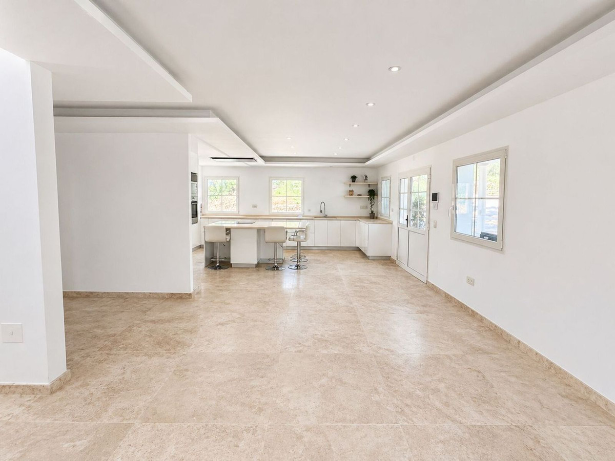 Villas de 5 dormitorios en venta en La Cala de Mijas – R5408242 Villas de 5 dormitorios en venta en La Cala de Mijas – R5408242