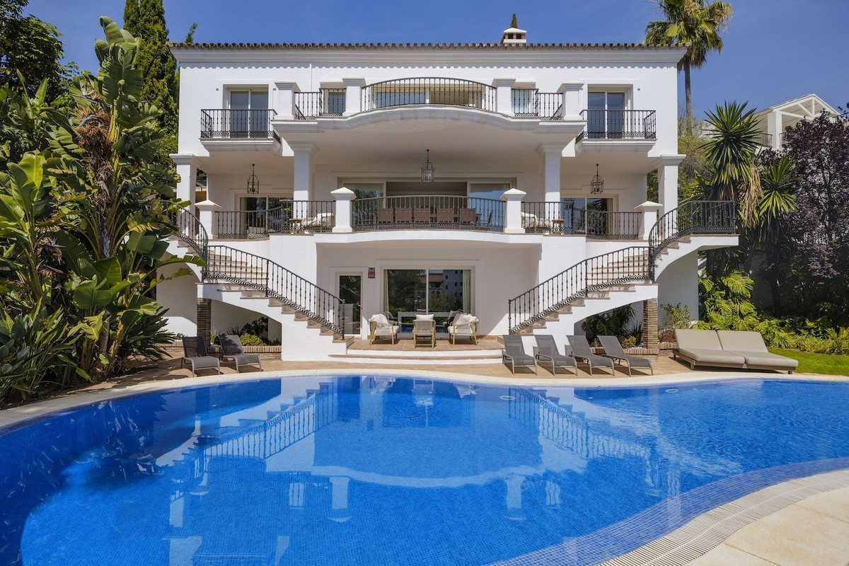 Villas de 8 dormitorios en venta en Benahavís – R5423182 Villas de 8 dormitorios en venta en Benahavís – R5423182