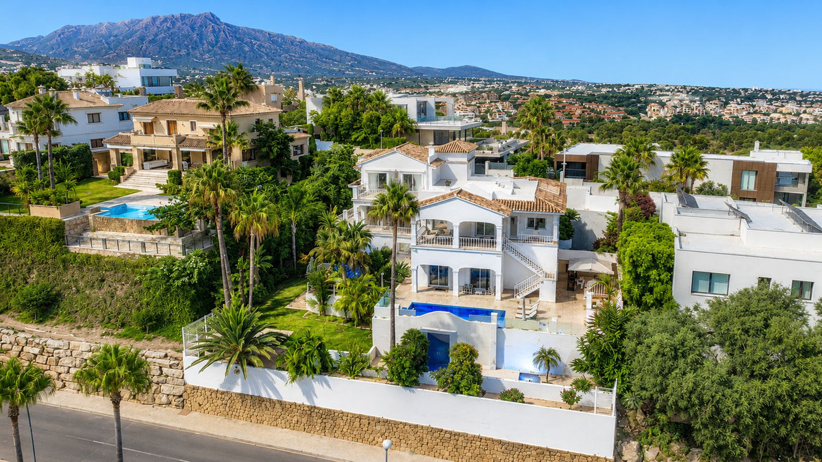 Villas de 5 dormitorios en venta en Benahavís – R5317357 Villas de 5 dormitorios en venta en Benahavís – R5317357