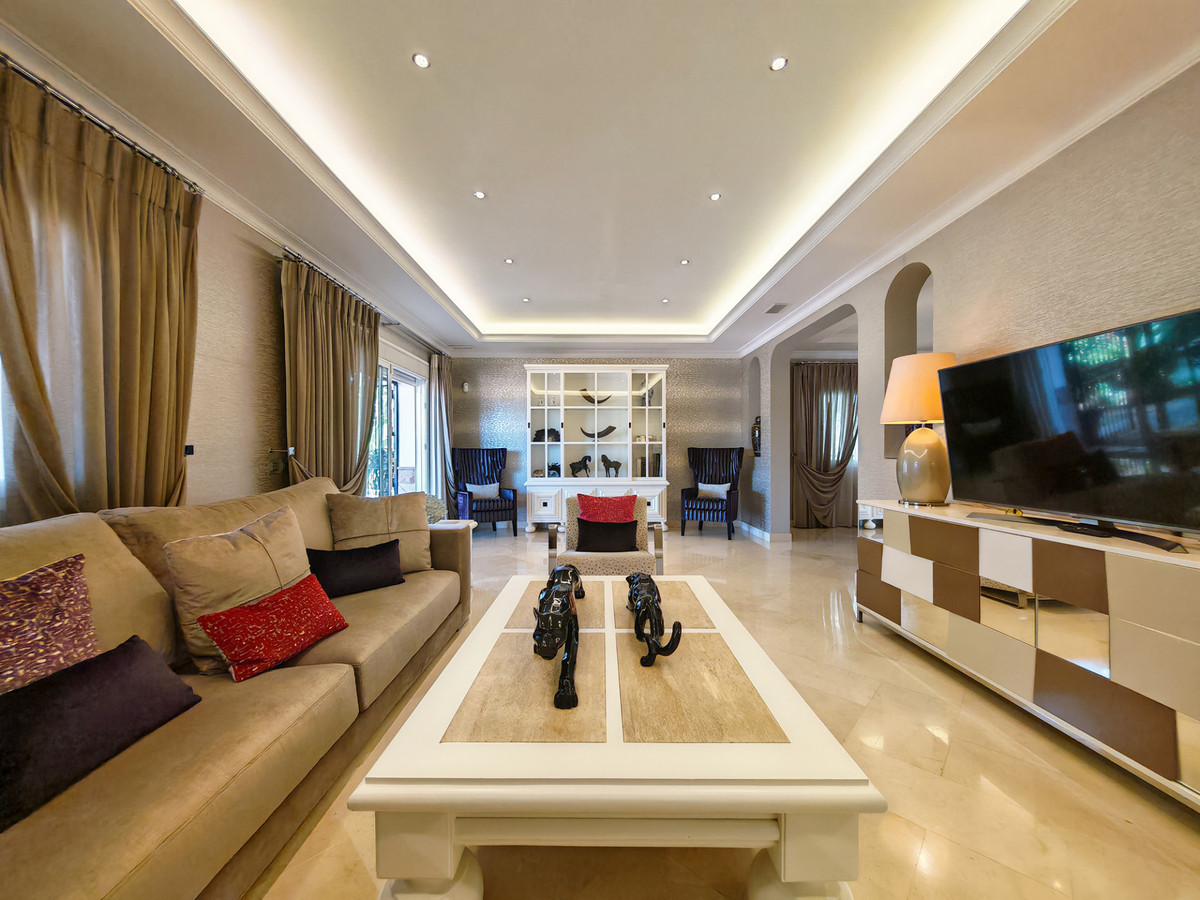 Villas de 4 dormitorios en venta en Elviria – R5412553 Villas de 4 dormitorios en venta en Elviria – R5412553