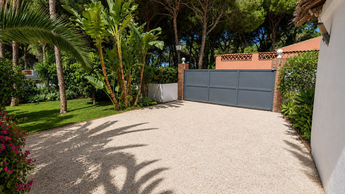 4 bedroom Villas for sale in El Rosario – R5399824 4 bedroom Villas for sale in El Rosario – R5399824