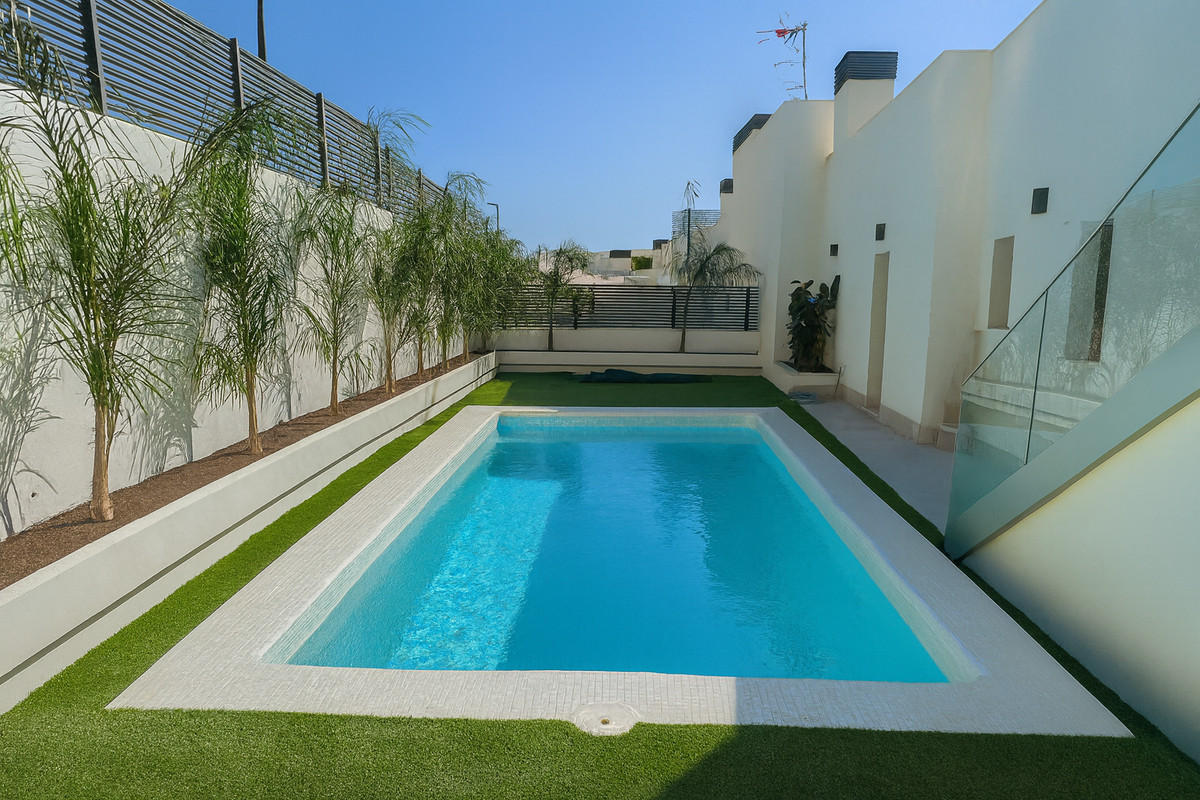 3 bedroom Apartments for sale in La Quinta – R5424022 3 bedroom Apartments for sale in La Quinta – R5424022