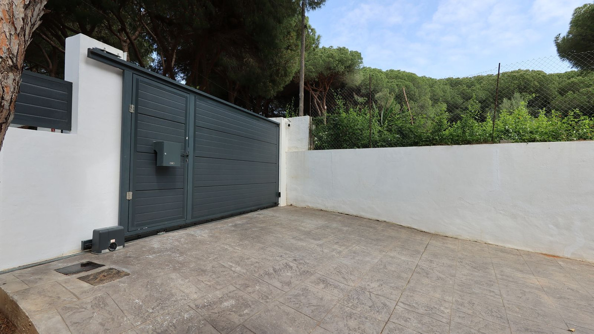 3 bedroom Villas for sale in Artola – R5407996 3 bedroom Villas for sale in Artola – R5407996