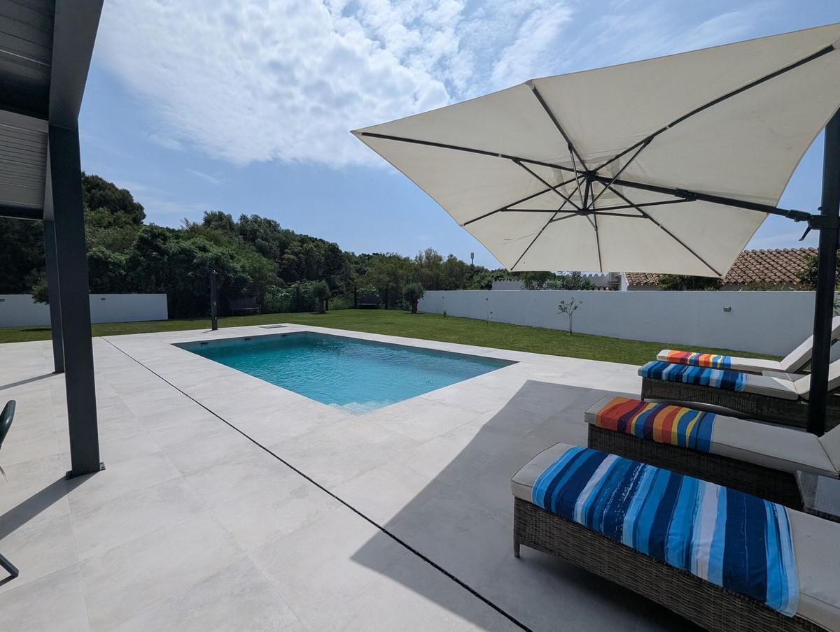 3 bedroom Villas for sale in Artola – R5407996 3 bedroom Villas for sale in Artola – R5407996