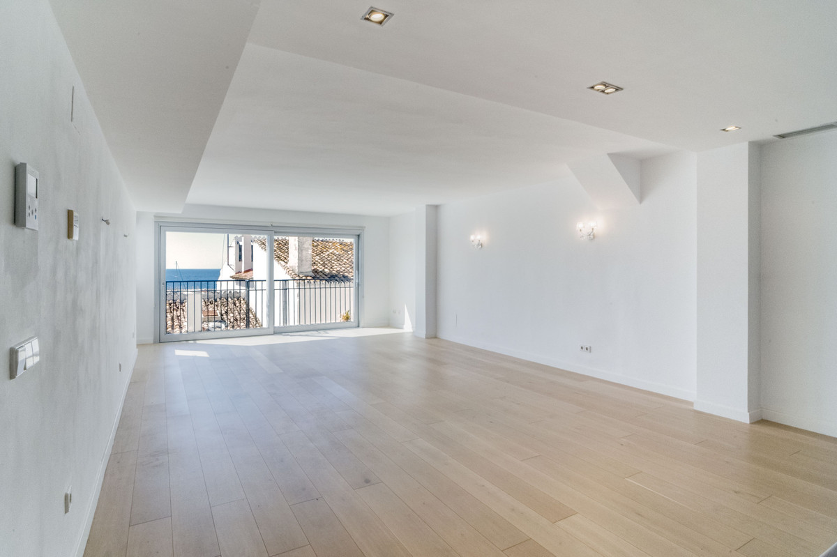 2 bedroom Apartments for sale in Puerto Banús – R5400343 2 bedroom Apartments for sale in Puerto Banús – R5400343