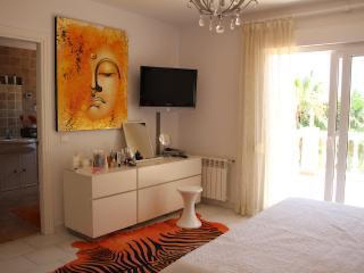 Villas de 5 dormitorios en venta en Calahonda – R5286094 Villas de 5 dormitorios en venta en Calahonda – R5286094