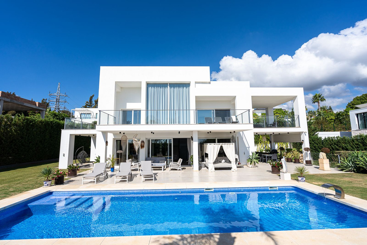Villas de 4 dormitorios en venta en La Quinta – R5321713 Villas de 4 dormitorios en venta en La Quinta – R5321713