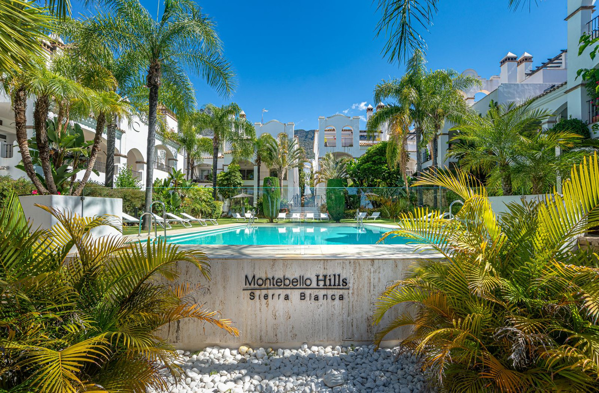 3 bedroom Apartments for sale in Sierra Blanca – R5394163 3 bedroom Apartments for sale in Sierra Blanca – R5394163