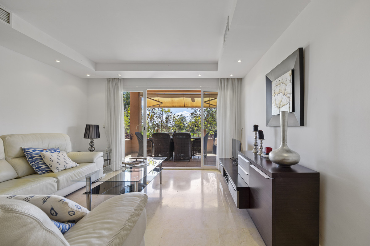 Apartamentos de 4 dormitorios en venta en Milla de Oro – R5018800 Apartamentos de 4 dormitorios en venta en Milla de Oro – R5018800