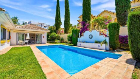 Villas de 2 dormitorios en venta en Benahavís – R5423383 Villas de 2 dormitorios en venta en Benahavís – R5423383
