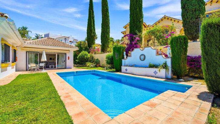 Villas de 2 dormitorios en venta en Benahavís – R5423383 Villas de 2 dormitorios en venta en Benahavís – R5423383 en