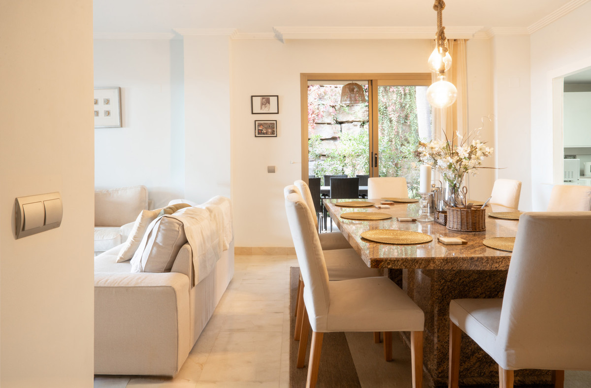 Apartamentos de 3 dormitorios en venta en Benahavís – R5261293 Apartamentos de 3 dormitorios en venta en Benahavís – R5261293