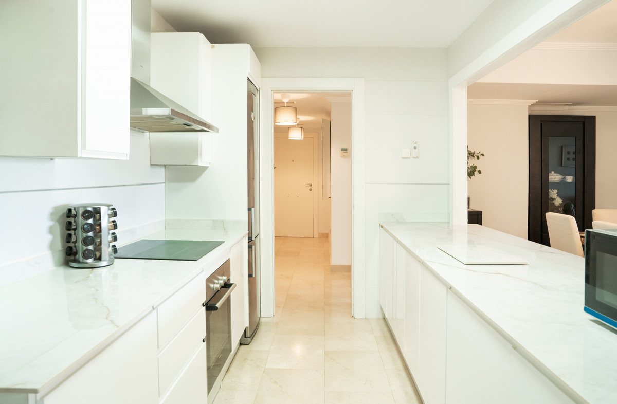 Apartamentos de 3 dormitorios en venta en Benahavís – R5261293 Apartamentos de 3 dormitorios en venta en Benahavís – R5261293
