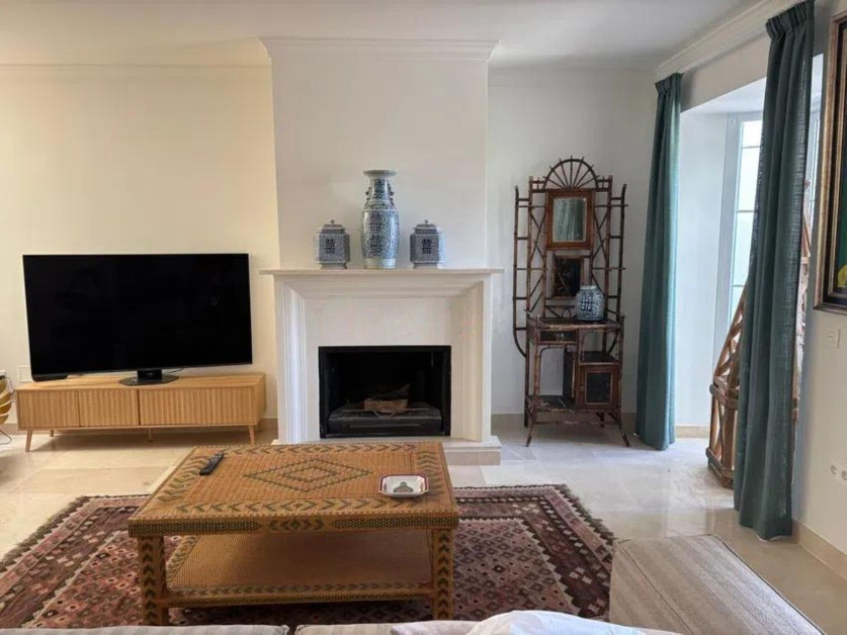 4 bedroom Townhouses for sale in Marbella – R5384662 4 bedroom Townhouses for sale in Marbella – R5384662