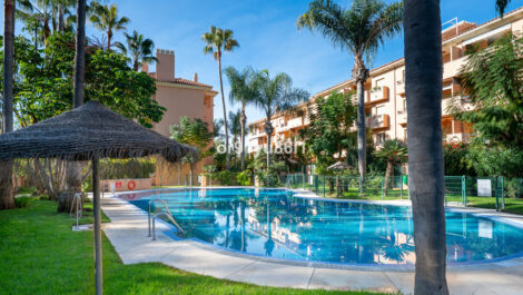 3 bedroom Apartments for sale in Marbesa – R5427622