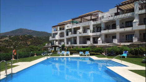 2 bedroom Penthouses for sale in Benahavís – R5413726
