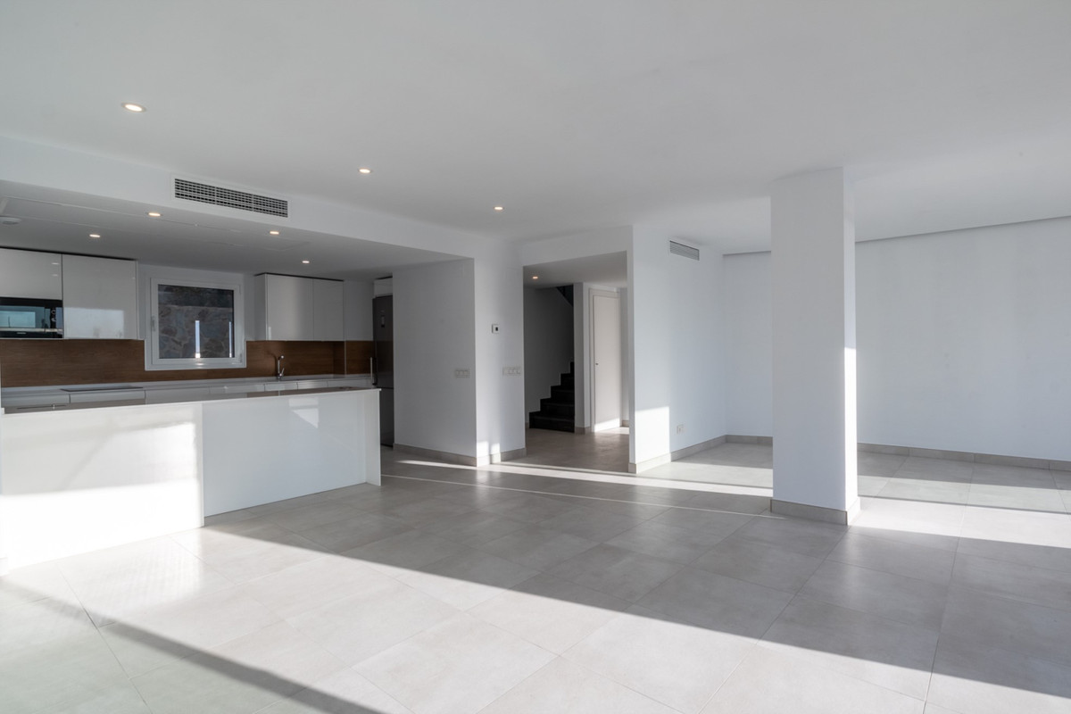 Aticos de 4 dormitorios en venta en Altos de los Monteros – R5287147 Aticos de 4 dormitorios en venta en Altos de los Monteros – R5287147