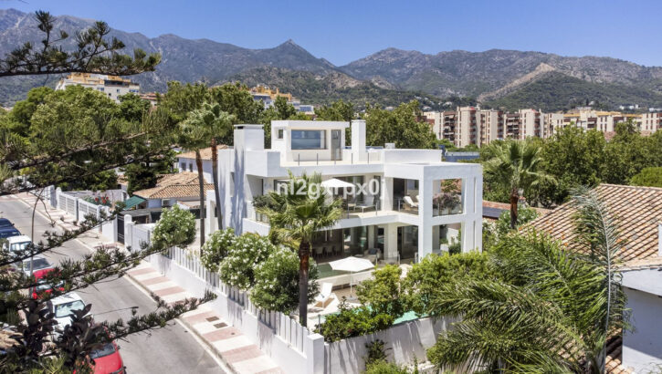 Villas de 3 dormitorios en venta en Marbella – R5249758 Villas de 3 dormitorios en venta en Marbella – R5249758 en