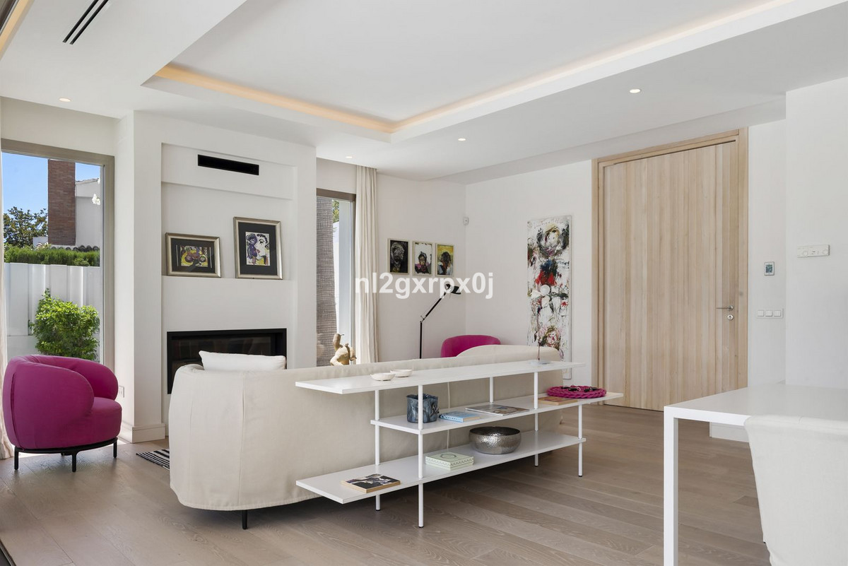 3 bedroom Villas for sale in Marbella – R5249758 3 bedroom Villas for sale in Marbella – R5249758