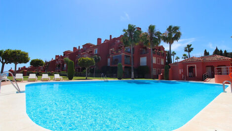 2 bedroom Apartments for sale in Monte Halcones – R5401960