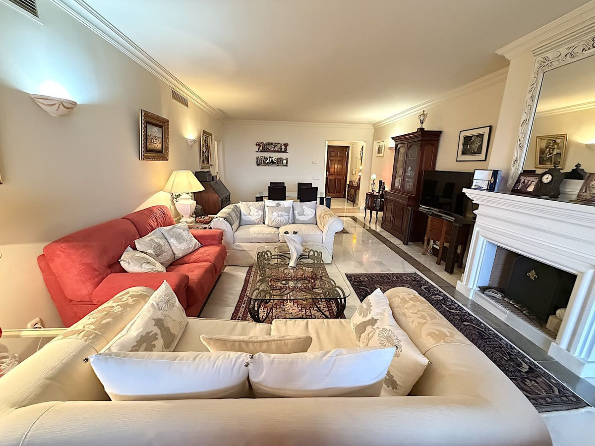 2 bedroom Apartments for sale in Monte Halcones – R5401960 2 bedroom Apartments for sale in Monte Halcones – R5401960