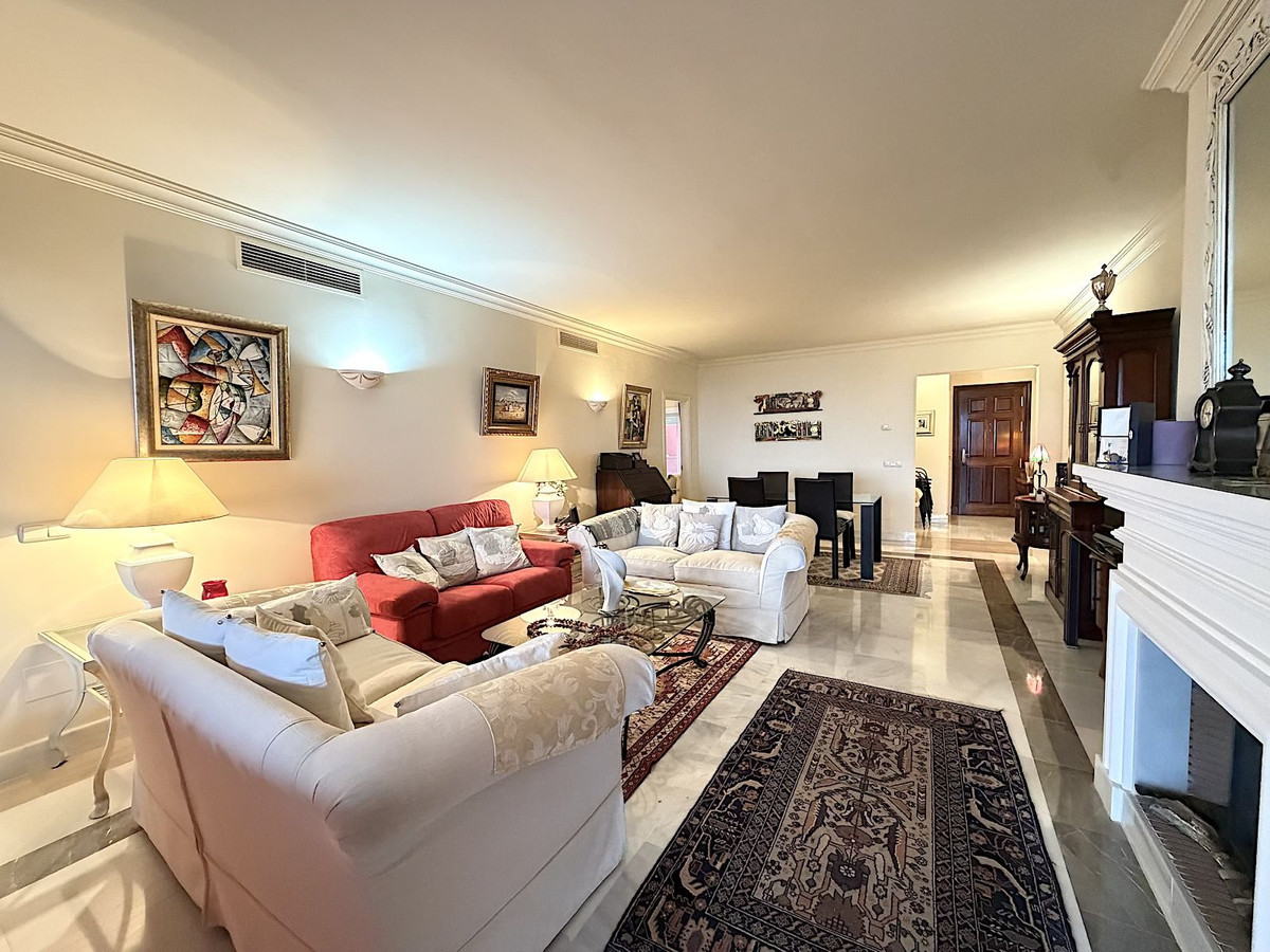 2 bedroom Apartments for sale in Monte Halcones – R5401960 2 bedroom Apartments for sale in Monte Halcones – R5401960