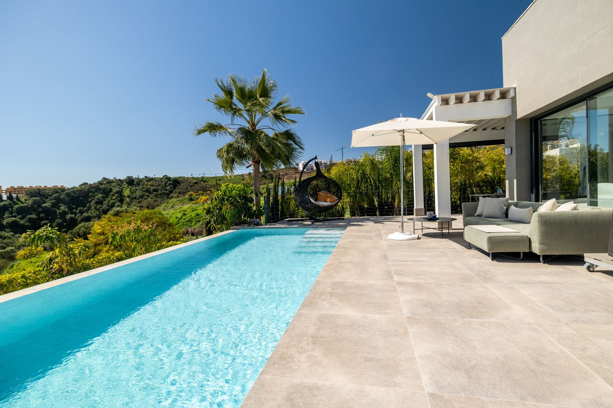 4 bedroom Villas for sale in Selwo – R5338819 4 bedroom Villas for sale in Selwo – R5338819