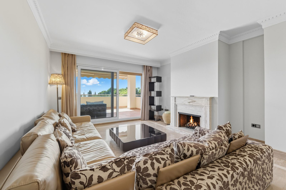 Apartamentos de 3 dormitorios en venta en Sierra Blanca – R5181412 Apartamentos de 3 dormitorios en venta en Sierra Blanca – R5181412
