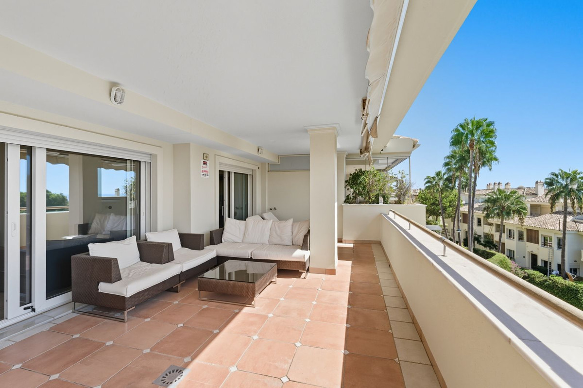Apartamentos de 3 dormitorios en venta en Sierra Blanca – R5181412 Apartamentos de 3 dormitorios en venta en Sierra Blanca – R5181412