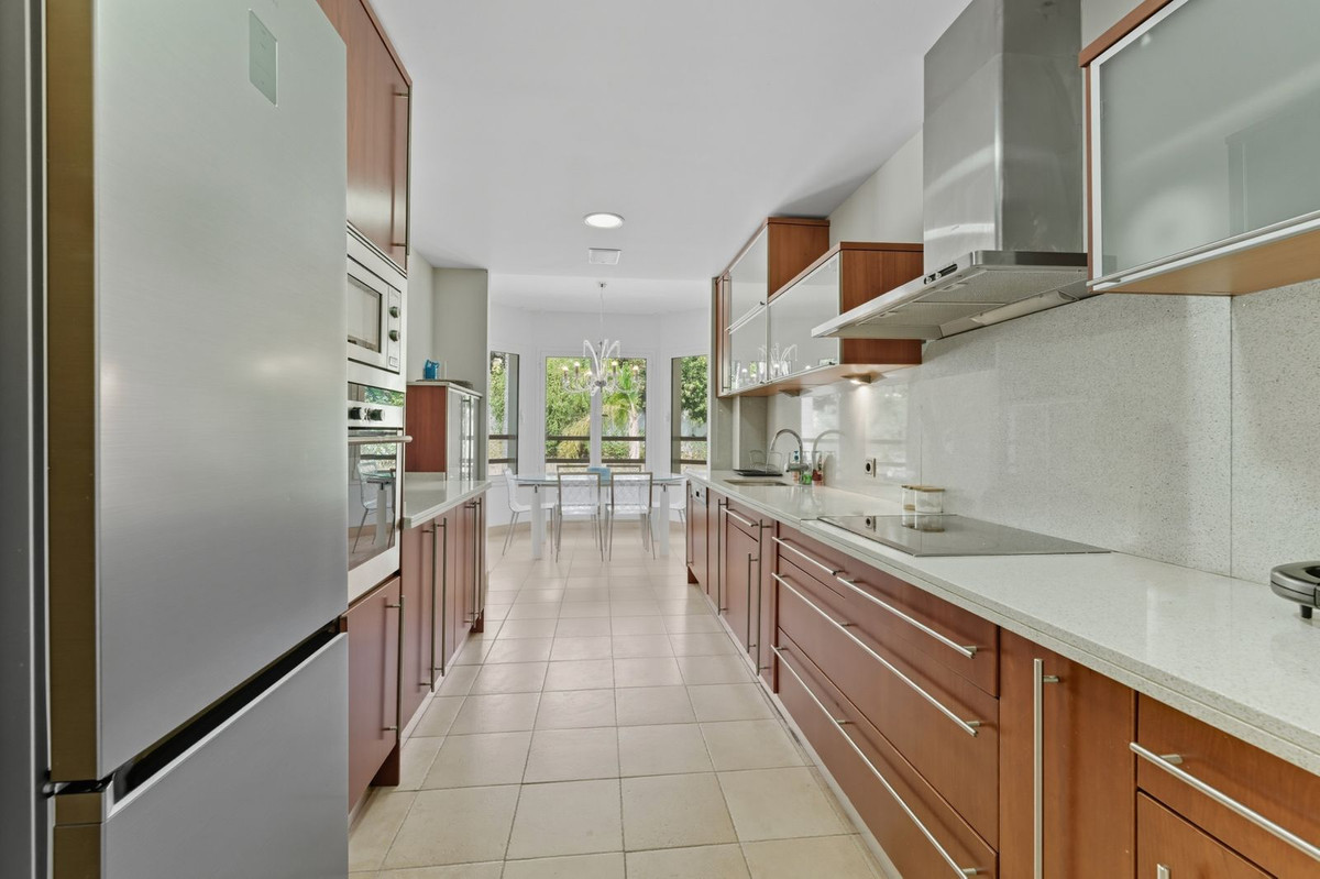 Apartamentos de 3 dormitorios en venta en Sierra Blanca – R5181412 Apartamentos de 3 dormitorios en venta en Sierra Blanca – R5181412